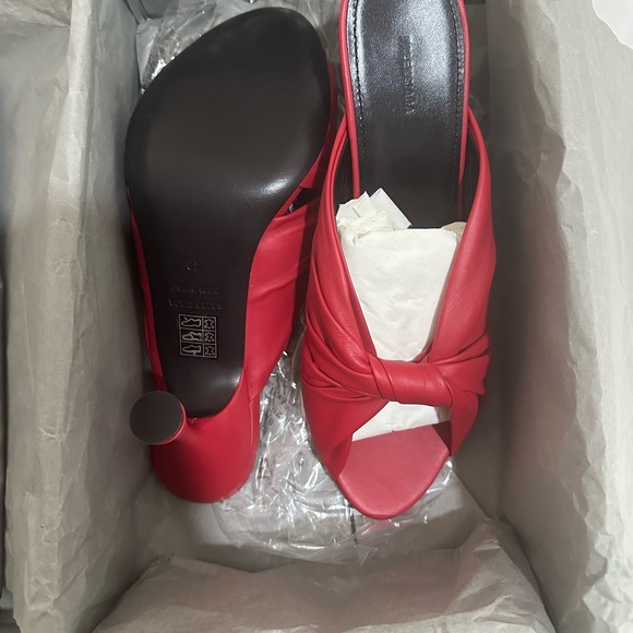 Balenciaga Drapy Sandal - Picture 5 of 7